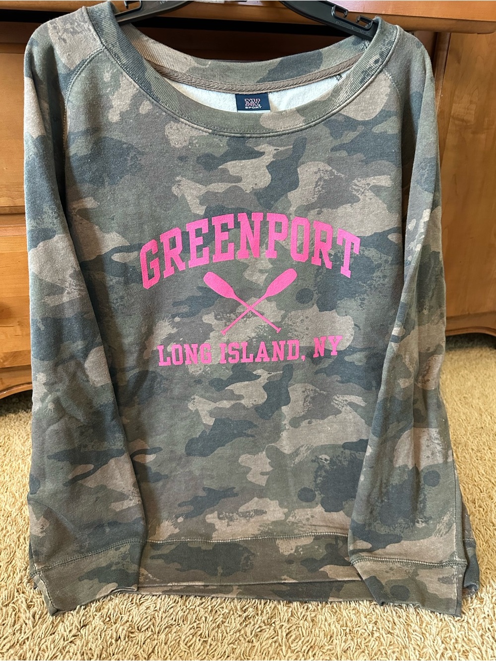 NWOT CAMO GREENPORT SWEATSHIRT